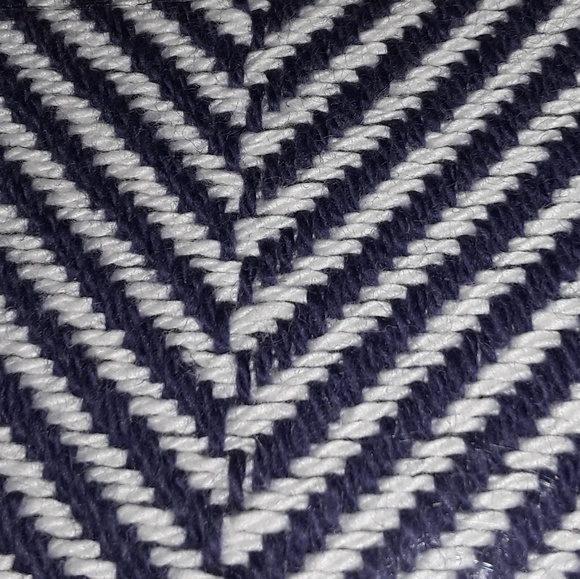 Egyptian Cotton blanket. Full/Queen. 90"×90" - Picture 2 of 3